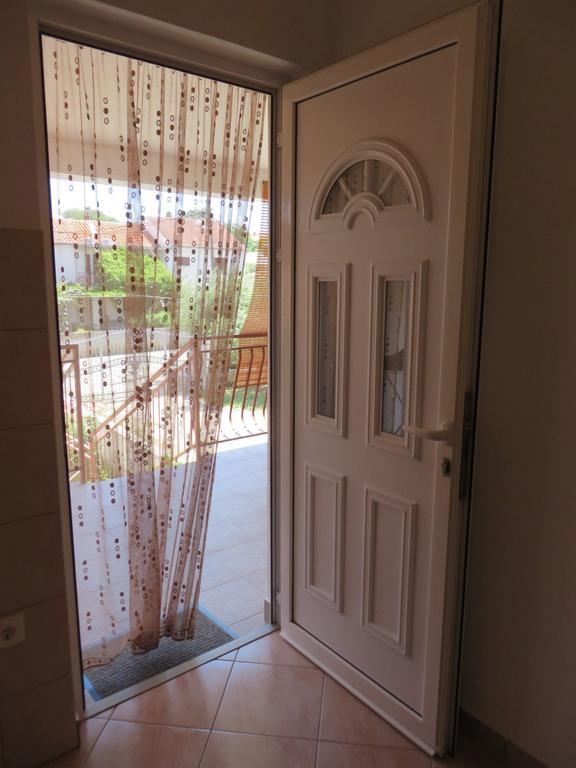 Apartment Cvita Biograd na Moru Szoba fotó